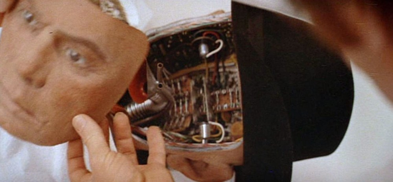 Illustration for article titled Surreal Photos Of Disembodied Android Faces Are Horrifying
